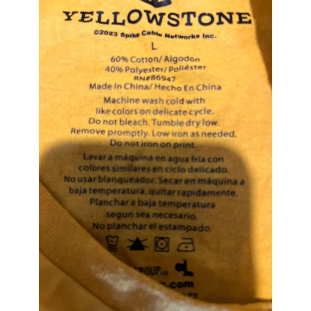 Yellowstone Dutton Ranch Montana Protect The Land‎ Graphic T-Shirt